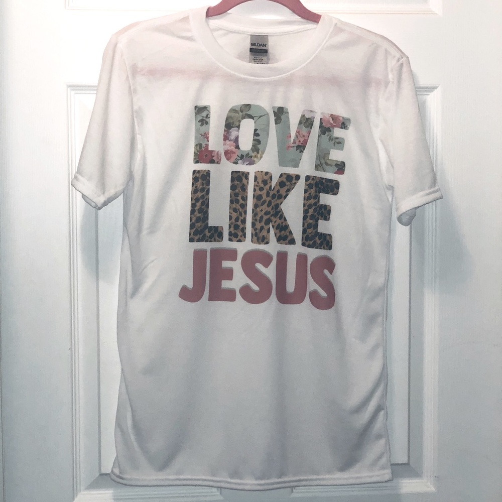 Graphic T-Shirt - Love Like Jesus - Never Worn
